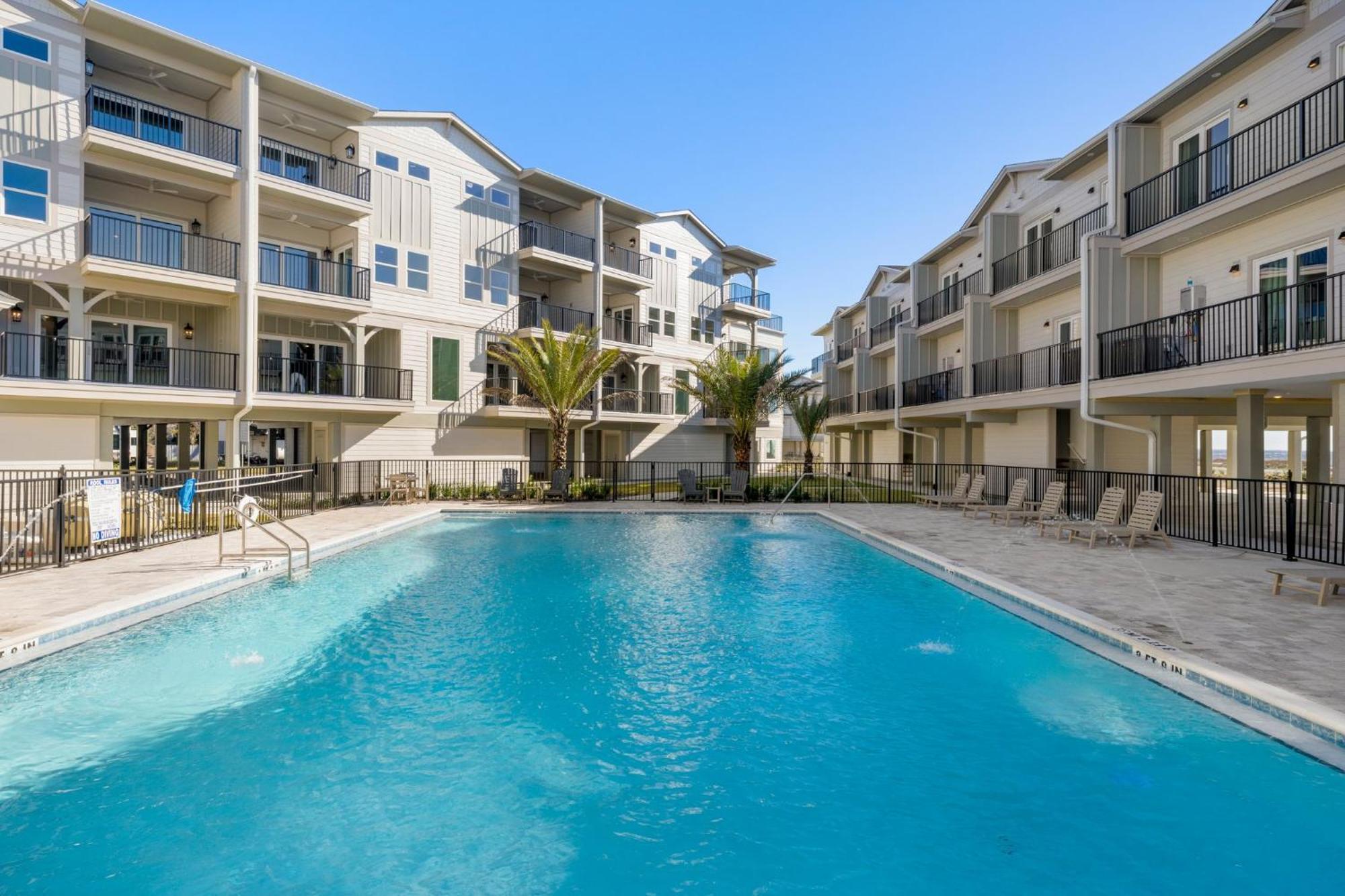 The Ricks Carlton By Pristine Properties Vacation Rentals Mexico Beach Exterior photo
